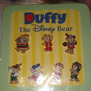 ******Sold******Duffy the Disney Beats Collector Pins Set
